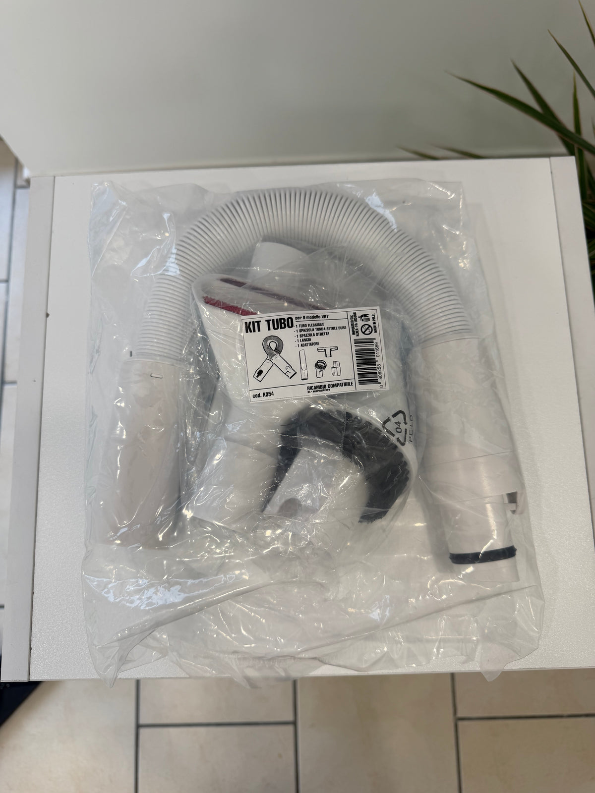 Folletto VK7 ricondizionato kit tubi in omaggio