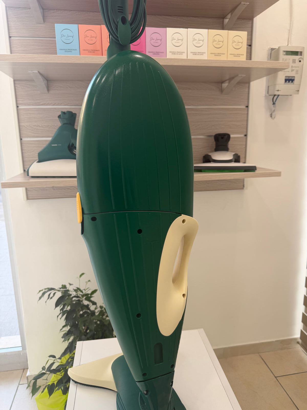 Folletto VK135  Rigenerato 24 mesi di garanzia PRODOTTO ORIGINALE TEDESCO