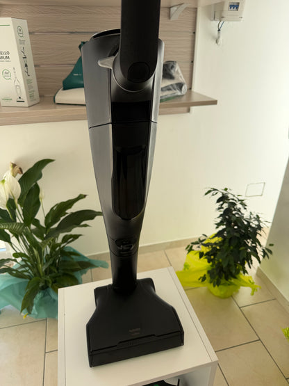 Folletto black VK7S  più lavapavimenti SP7 come nuovo