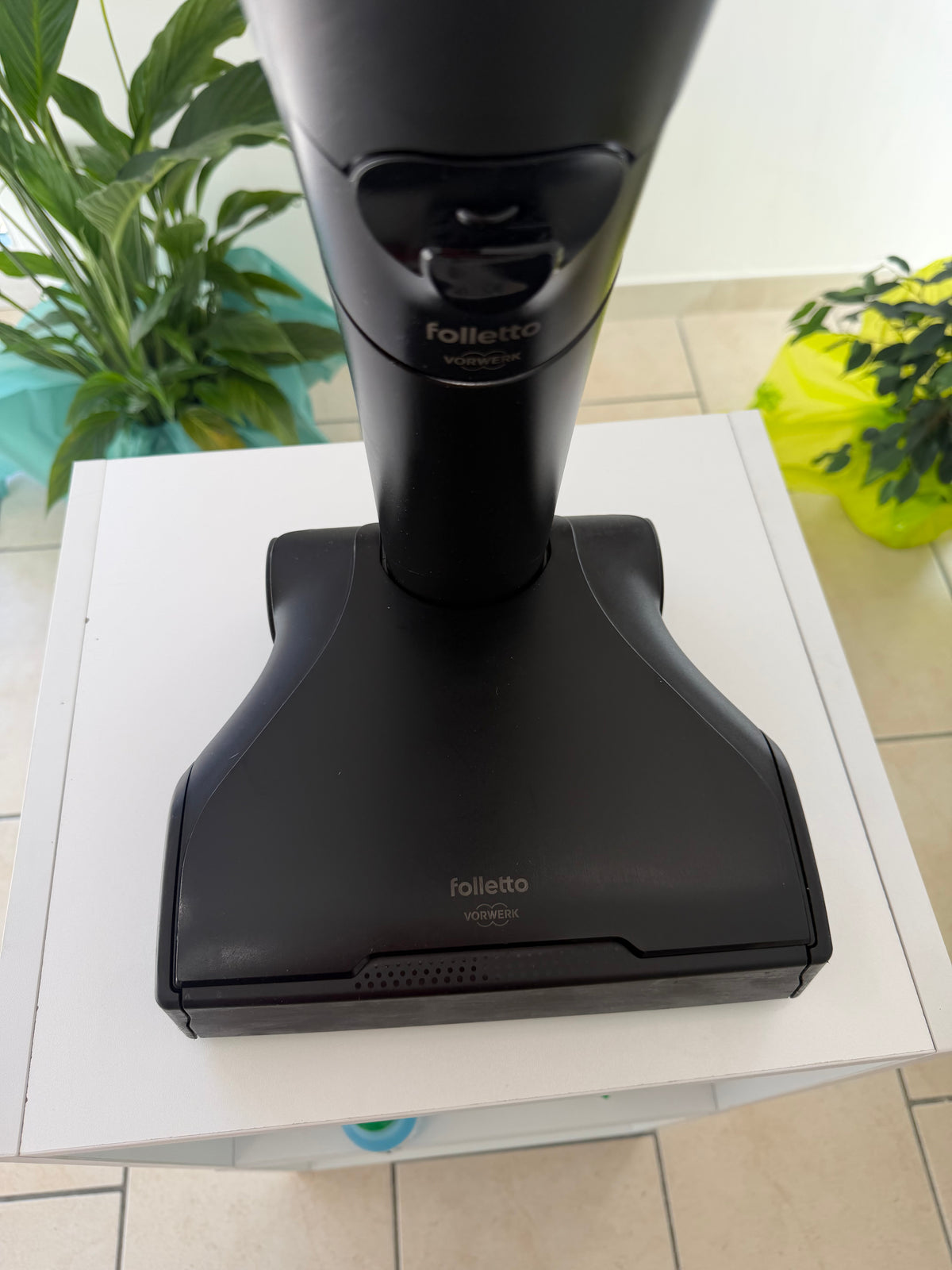 Folletto black VK7S  più lavapavimenti SP7 come nuovo